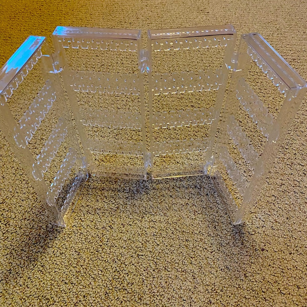 Earring holder